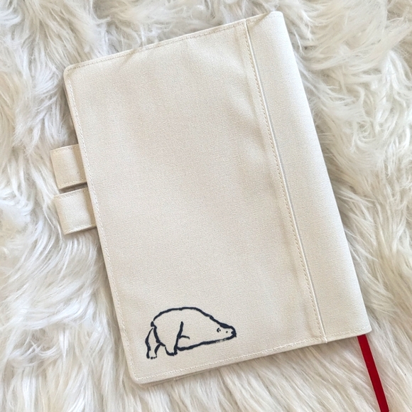 Like New. Hobonichi Izumi Shiokawa: Polar Bear - Relax A5 Size (fits Cousin) - Picture 3 of 9